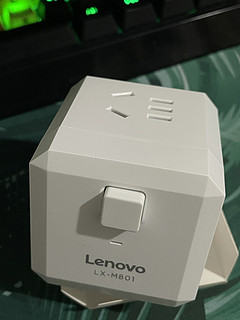 超超低价入手Lenovo魔方一转四转换器