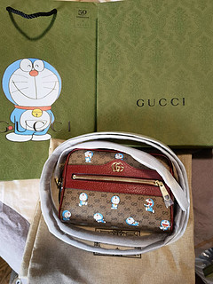 Gucci Doraemon联名小包