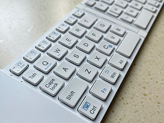 ipad生产力提升工具——BOW折叠键盘
