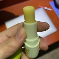 告别嘴唇干裂——性价比巨高的润唇膏