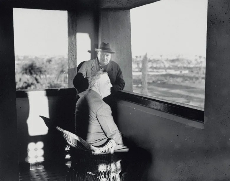 丘吉尔二战时期送罗斯福的画作超7千万成交破纪录，梵高作品破其单色纸本最高纪录，佳士得开年首场战况