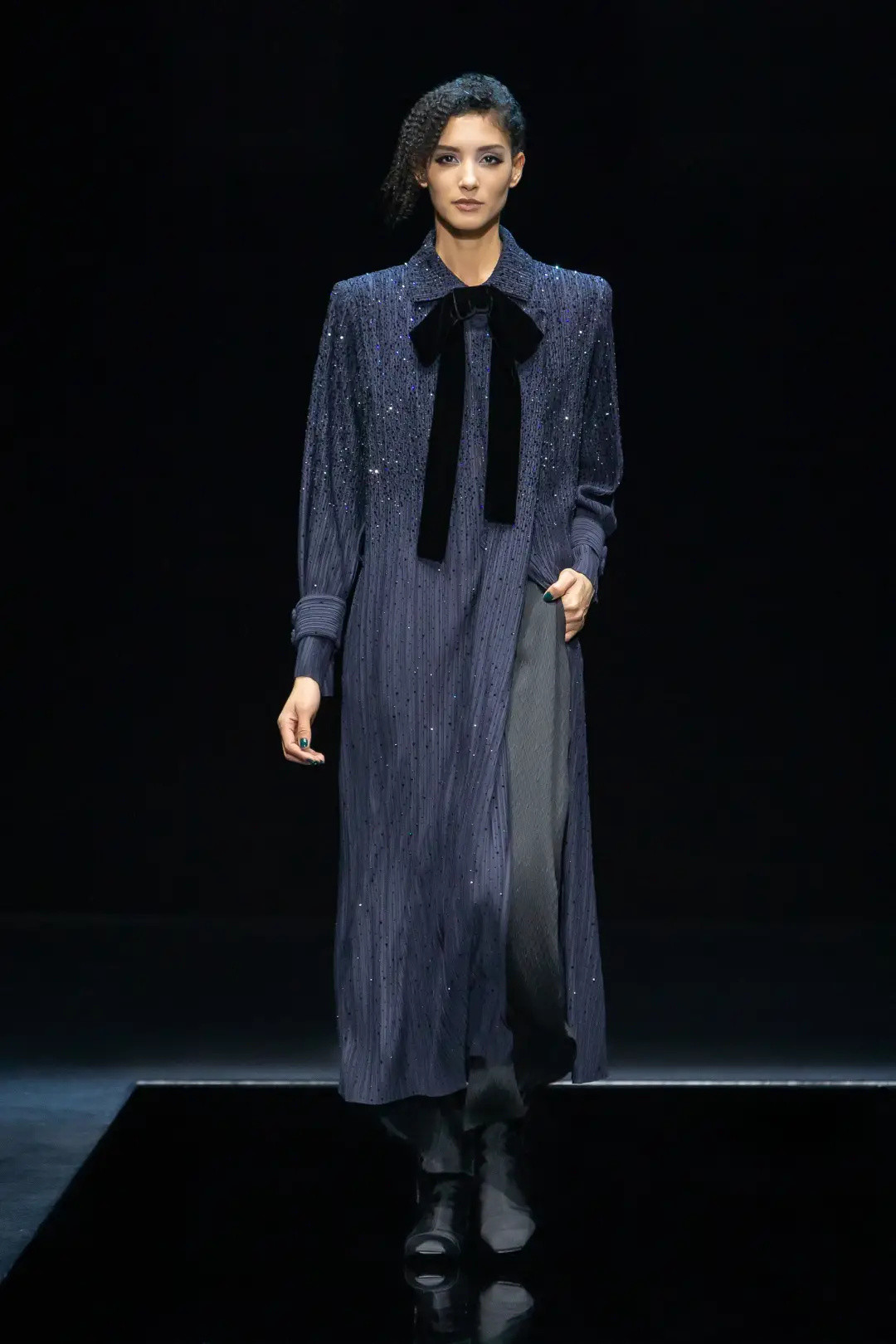 为什么电影明星们都钟情Giorgio Armani？