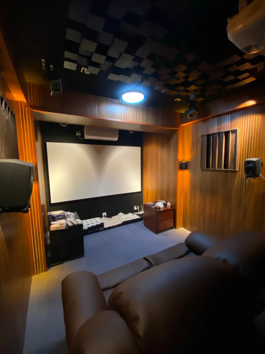 14平米小黑屋的独立影音室完工