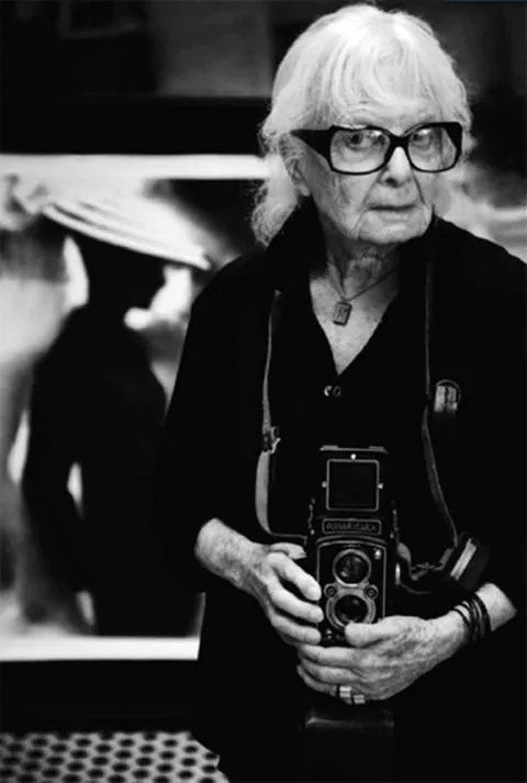 永不褪色的50年代复古名伶，纽约摄影师镜头下的女性躯体诗意朦胧美