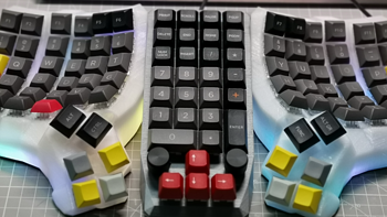 两把双旋钮Dactyl 6X6键盘