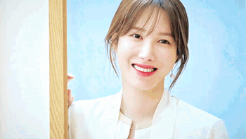 《顶楼2》白富美秀莲姐姐太强了,新包都1.5万起步!