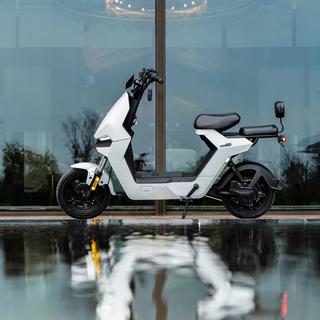 生活中的“五杀选手”，让打工人兼奶爸的生活便捷省心—小牛GOVA F0电动车