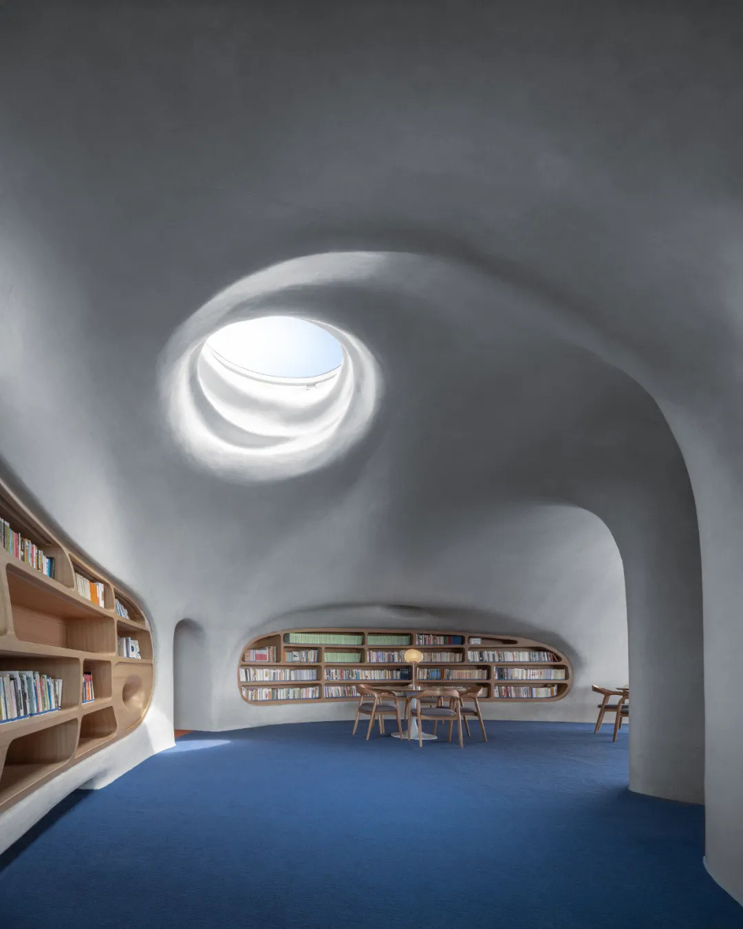 云洞图书馆惊艳落成：静处于陆地与海洋之间的建筑