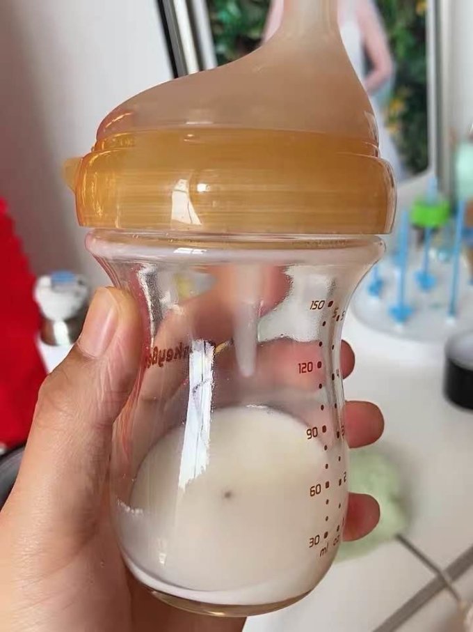 奶瓶
