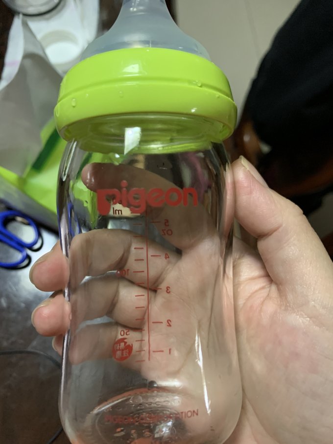 贝亲普通奶瓶