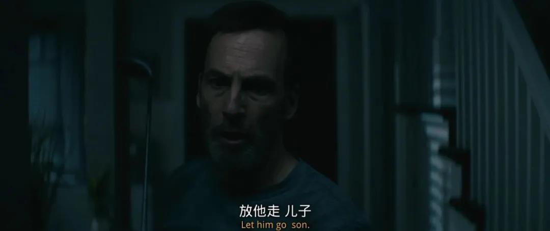 “窝囊废”老爸干翻整个黑社会,今年第一部动作爽片来了