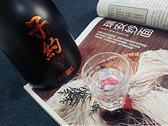 子约白酒