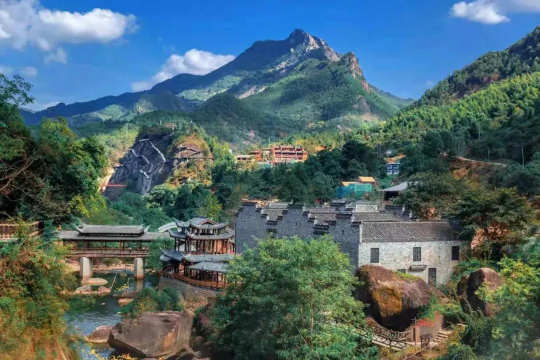 穿汉服免费入园系列--2021五一期间多地景点开展穿汉服免费入园活动(四)