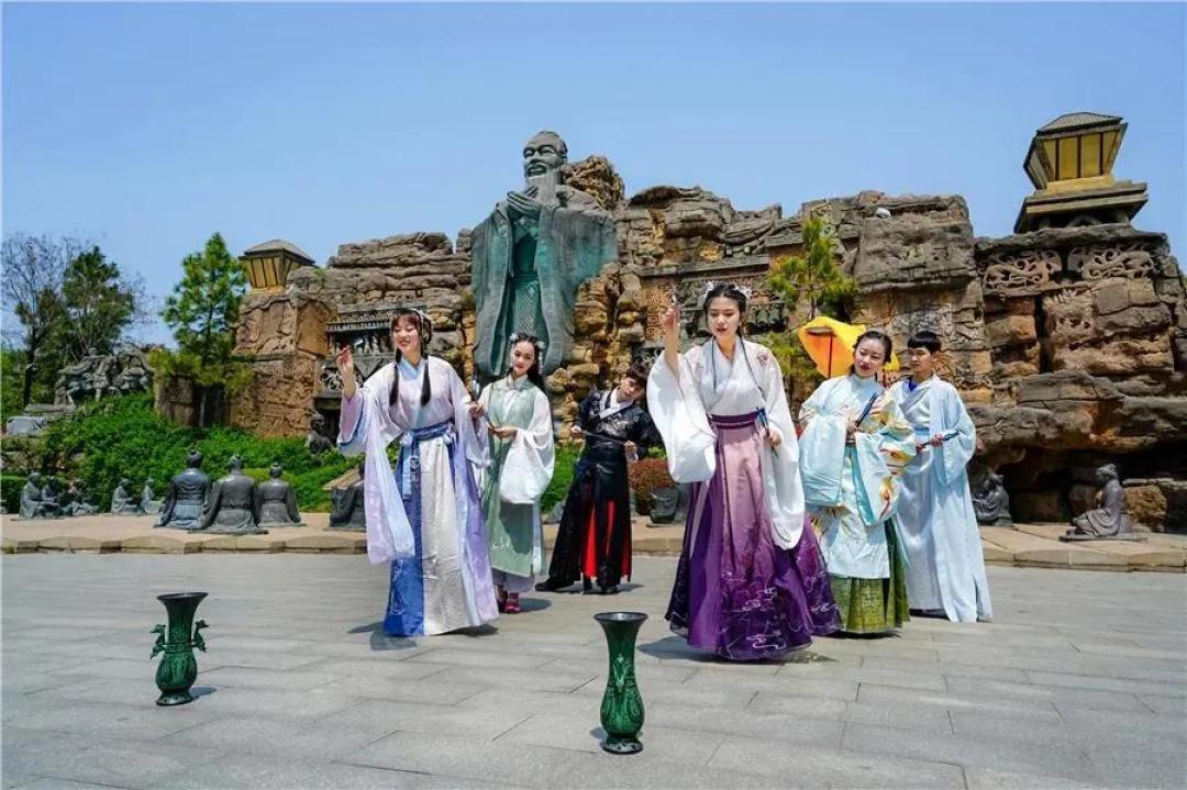 穿汉服免费入园系列--2021五一期间多地景点开展穿汉服免费入园活动(五)
