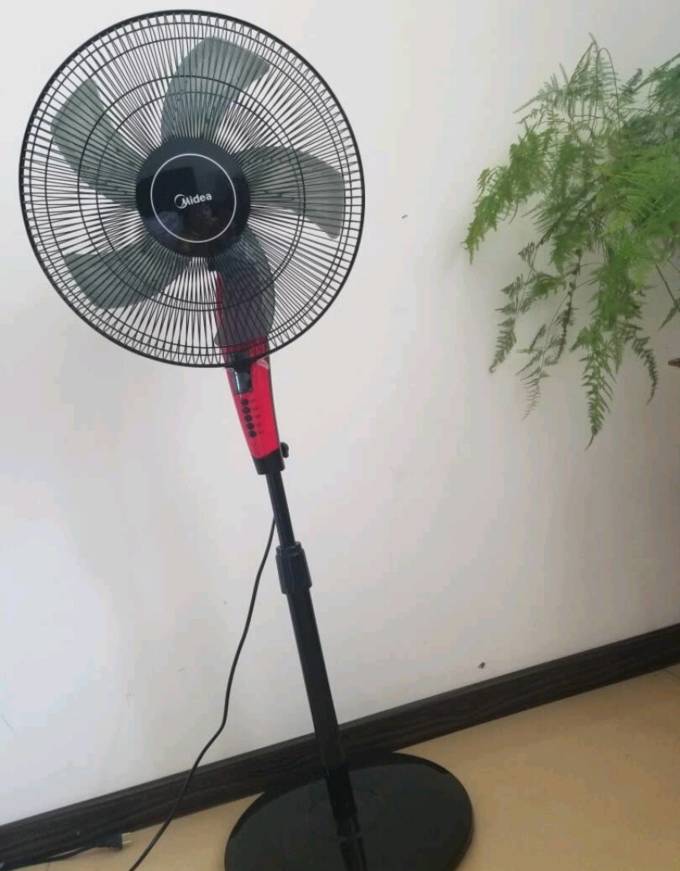 美的遥控电风扇