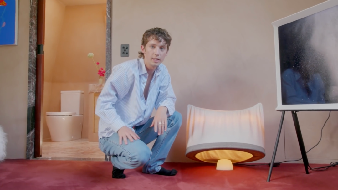 Troye Sivan戳爷的墨尔本百年别墅，爱绿色的大自然控！