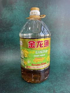 直接买了5L的菜籽油，价格实在味道好！