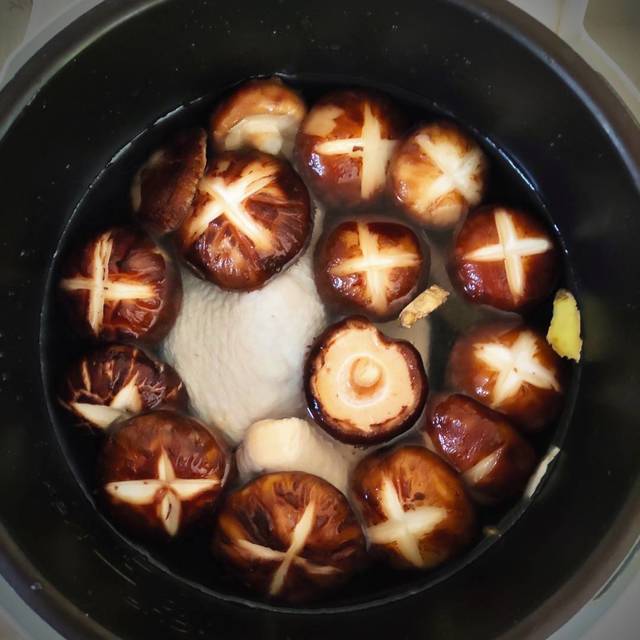 炖一锅满屋鲜香的鸡汤