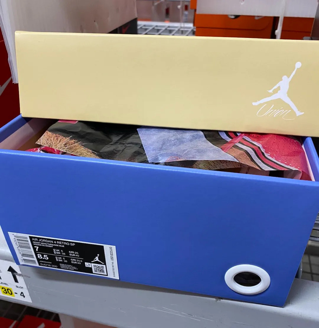 沙漠黄配色！实物图曝光！Union x Air Jordan 4 “Desert Moss” 鞋款预计夏季发售