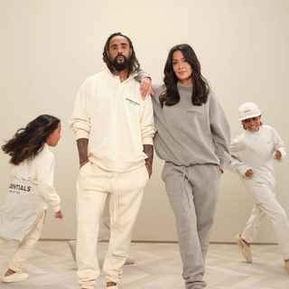 不再被割韭菜！2021春季Fear Of God Essentials原价入手攻略