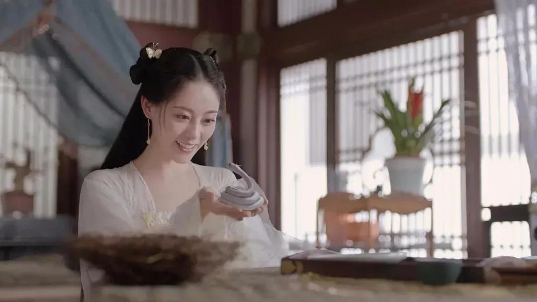 这剧的每一秒,都像在扯着嗓子骂观众智障
