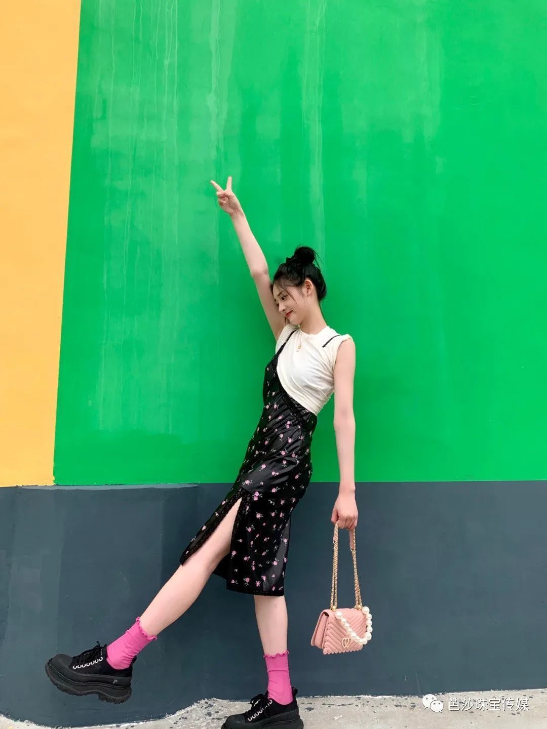 520情侣出街Look最全指南,快来Get花式秀恩爱大法~