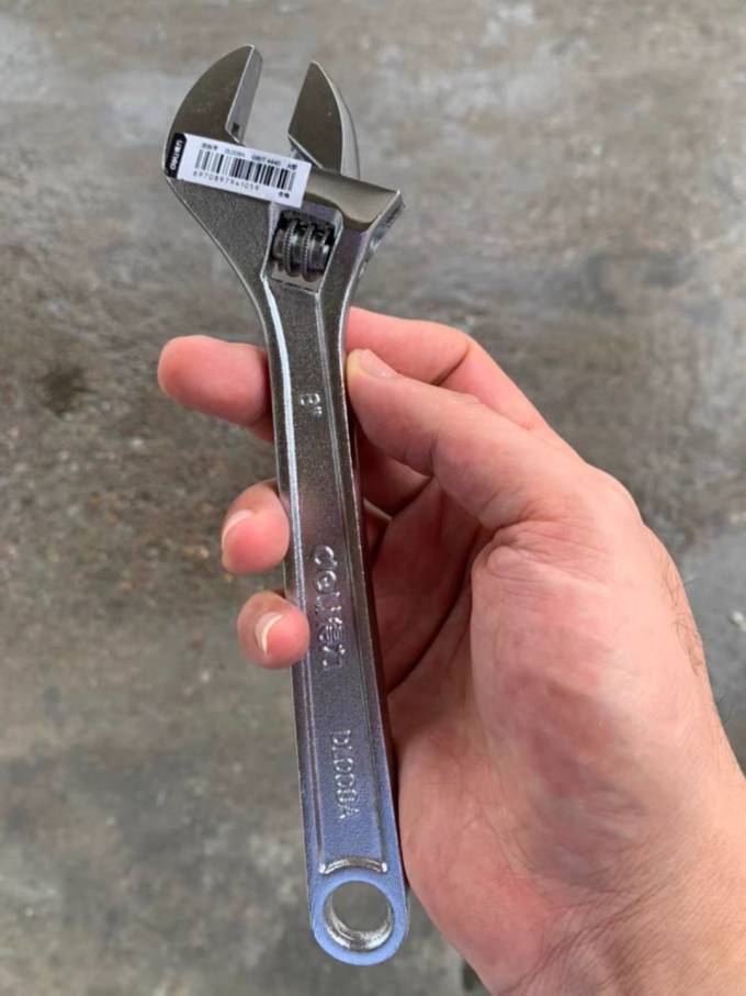 得力扳手