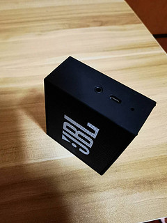 JBL GO蓝牙音箱