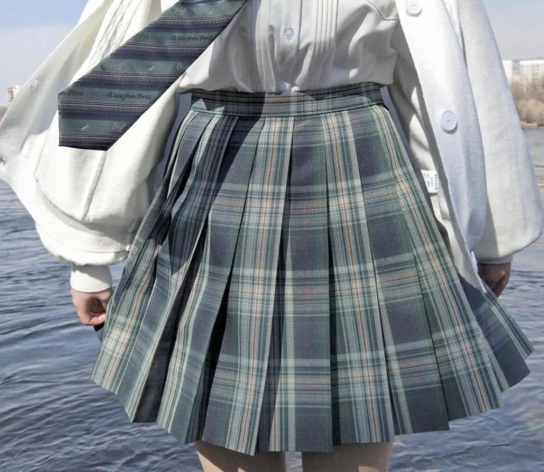 Jk制服丨轮褶格裙穿腻了 快来试试箱褶裙吧 特色女装 什么值得买