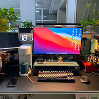 我的桌面改造 篇一：办公桌布置｜心心念1平米的办公桌大改造