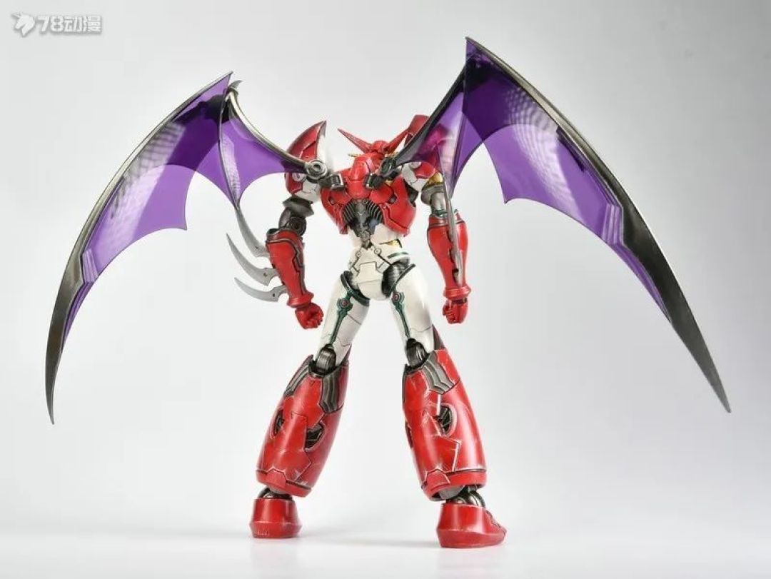 腹,翅膀以及小腿的修改使得这款真盖塔失去了超级系机体