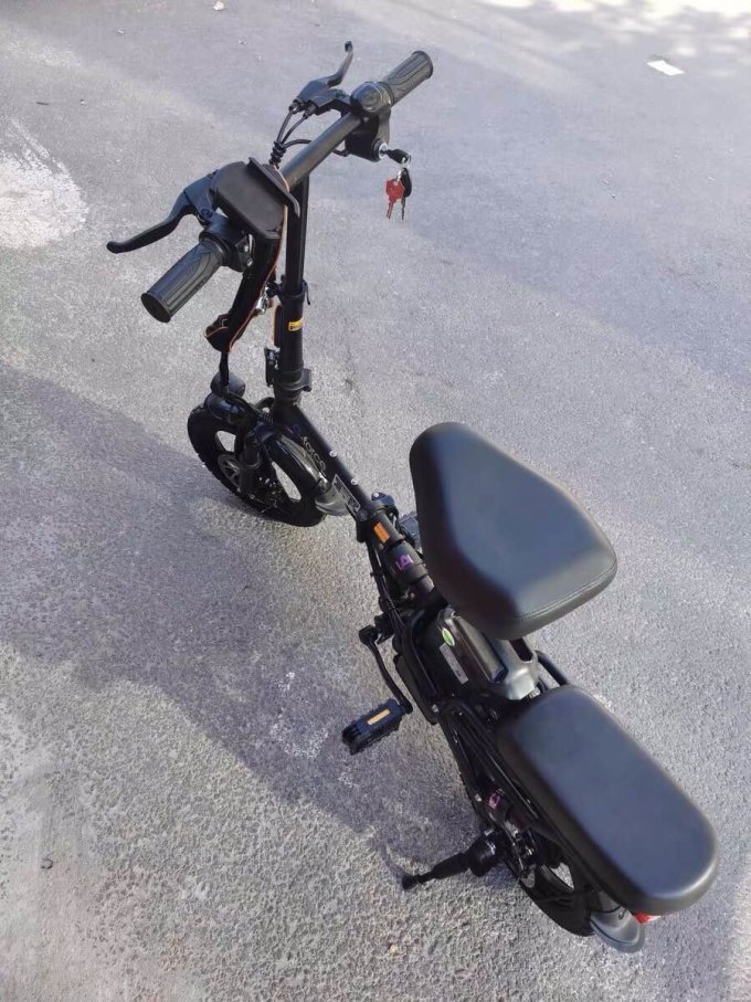 踏浪电动车