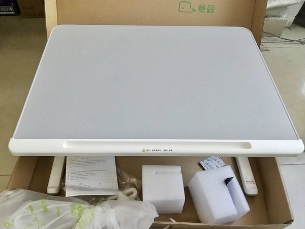 赛鲸折叠桌 书房好工具