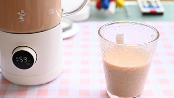 美食家 篇一：轻松制作花样奶茶，畅饮健康生活，只需一台鸣盏奶茶机