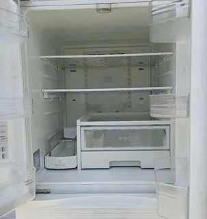 东芝的带有消毒功能的冰箱 