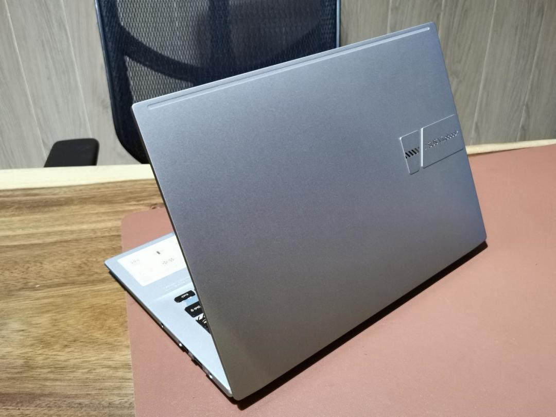 华硕无畏Pro14值不值得买?不到五千,OLED屏幕+AMD锐龙5000标压处理器,一个字,值!