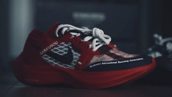 ZOOMX高科技缓冲，UNDERCOVER携手Nike发布最新联名跑鞋