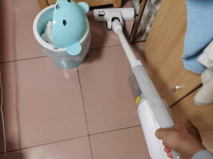 奥克斯手持式吸尘器