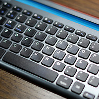 多彩K2201V——70元的小配列蓝牙薄膜键盘
