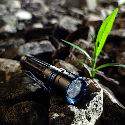 小体积的照明神器--OLIGHT Warrior mini 2使用评测