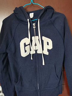 gap 卫衣