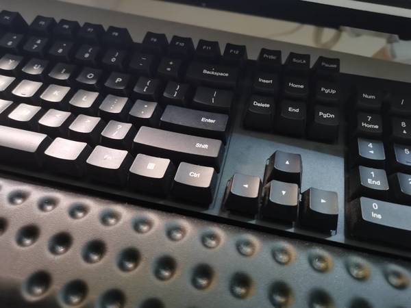 小牛红轴键盘真好用