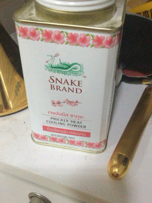樱花味爽身粉
