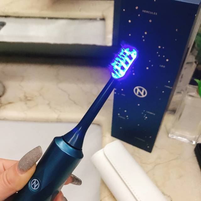 挺有意思的电动牙刷