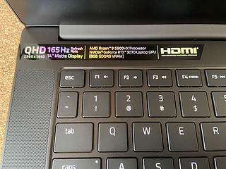 首款AMD雷蛇笔记本灵刃14，简单开箱！