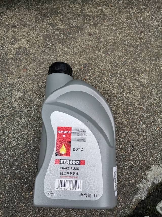 自己给小牛换刹车油