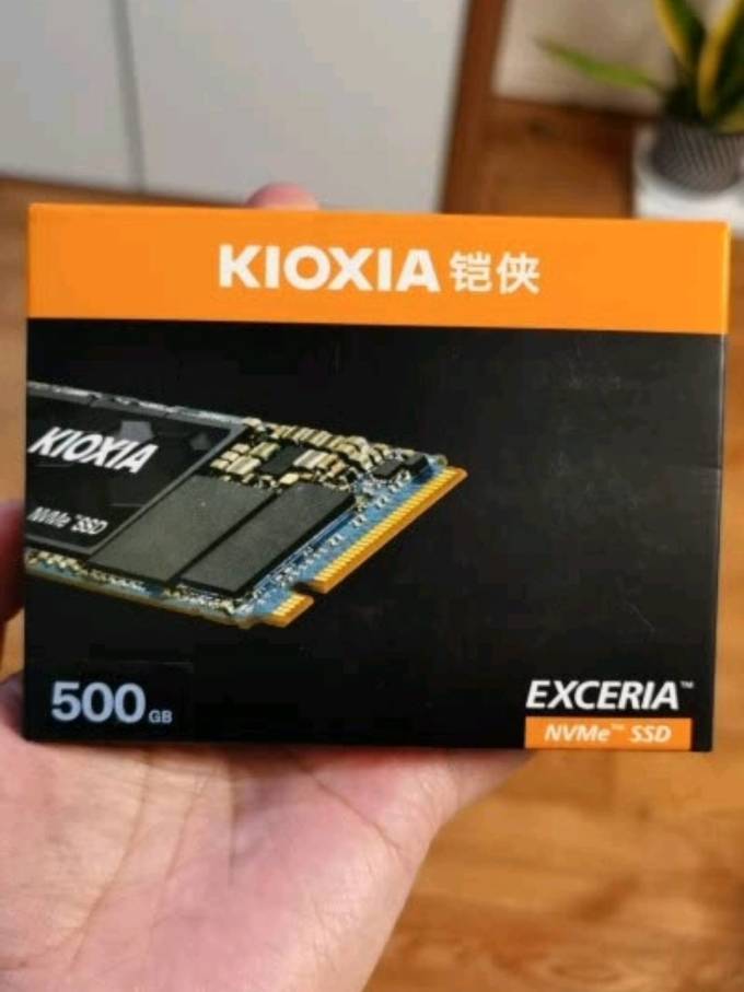 铠侠固态硬盘
