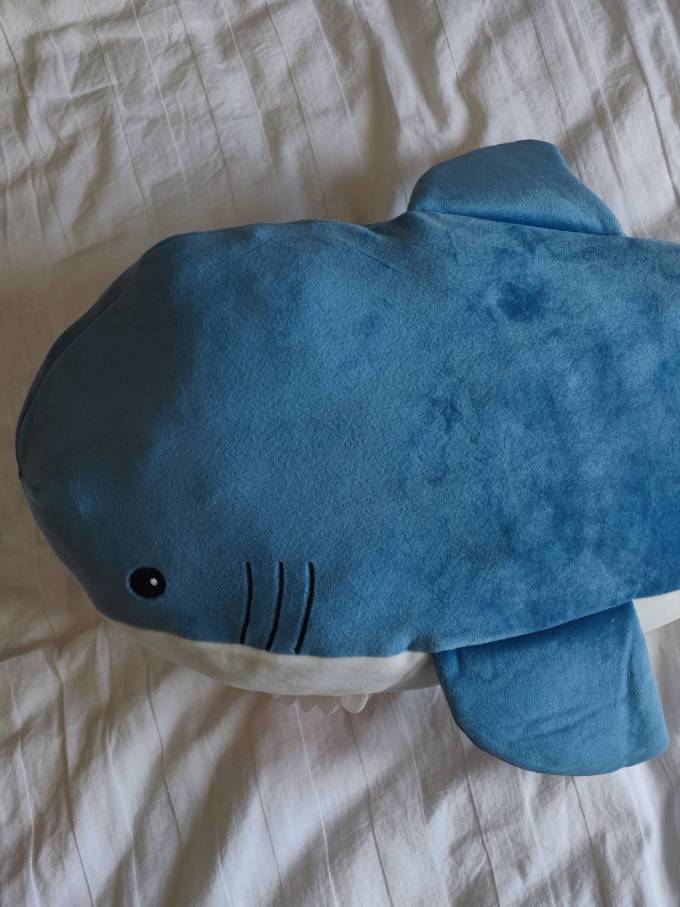 名创优品客厅布艺怎么样 哪个大小朋友们不想拥有一只名创优品鲨鱼呢