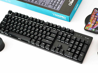 一百块的无线机械键盘：雷柏v500pro