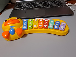 小黄鸭宝宝手敲音乐玩具